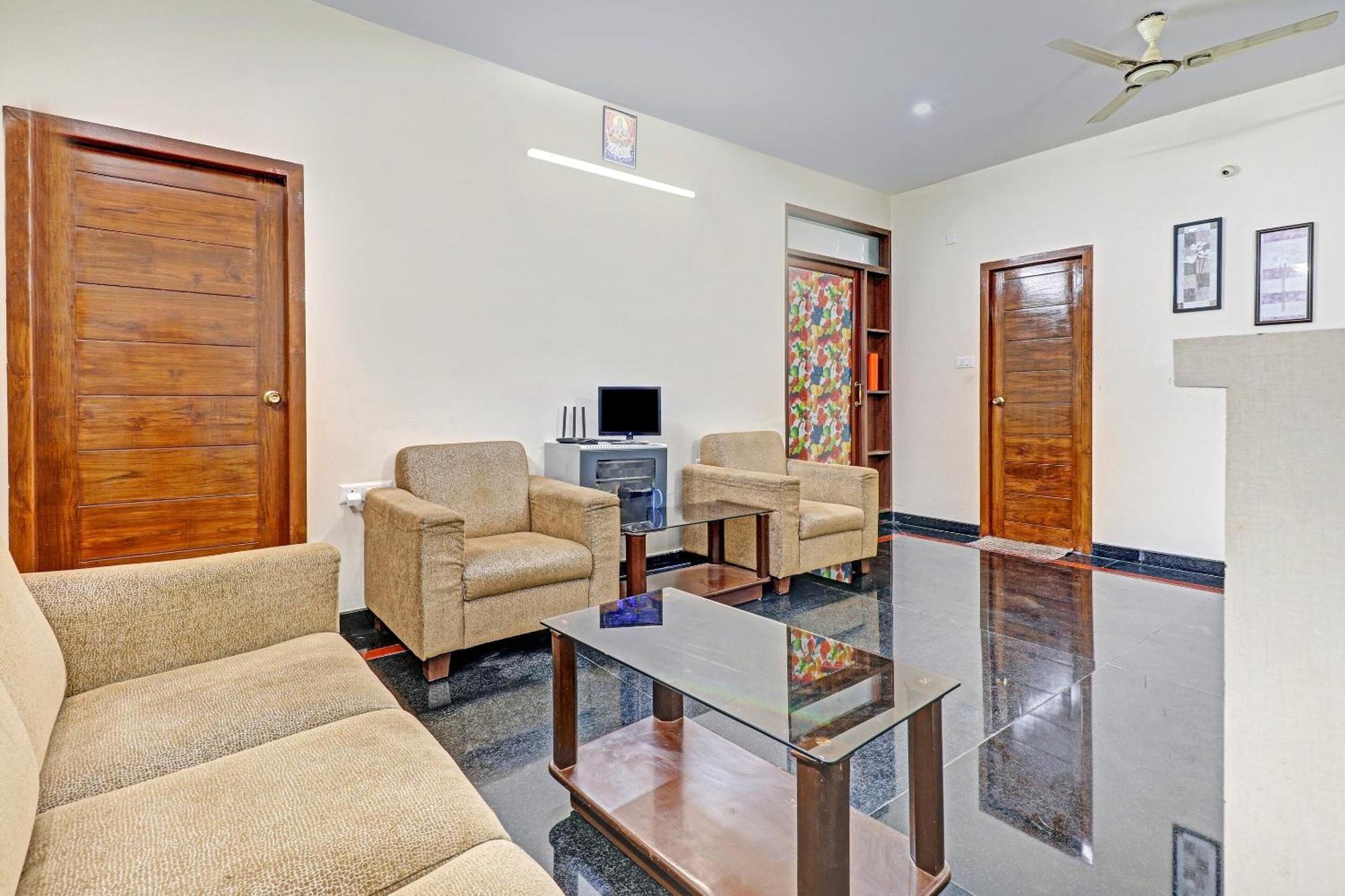 Capital O R R Residency Hotel Бангалор Екстериор снимка
